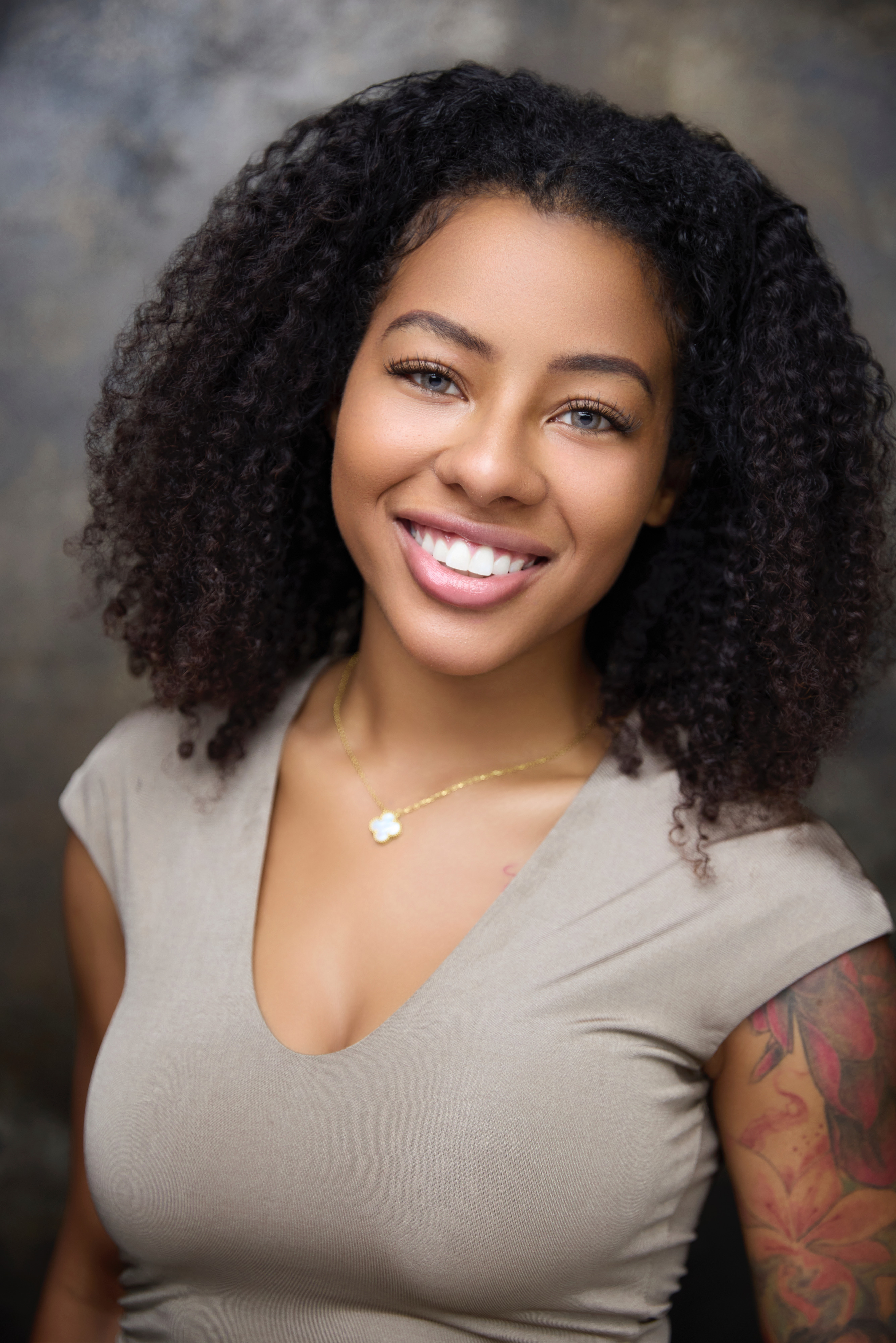 Daisia Frank, Houston real estate agent